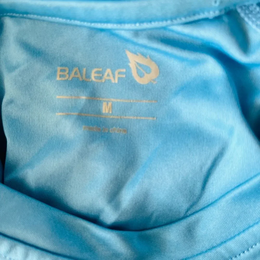 Baleaf Men's Blue Long Sleeve Crew neck  Shirt size M